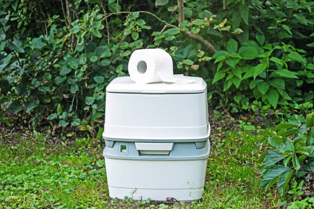 Portable Toilet Options We Offer in Blue Jay, OH